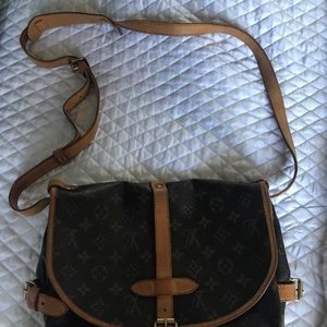 Louis Vuitton Saumur MM